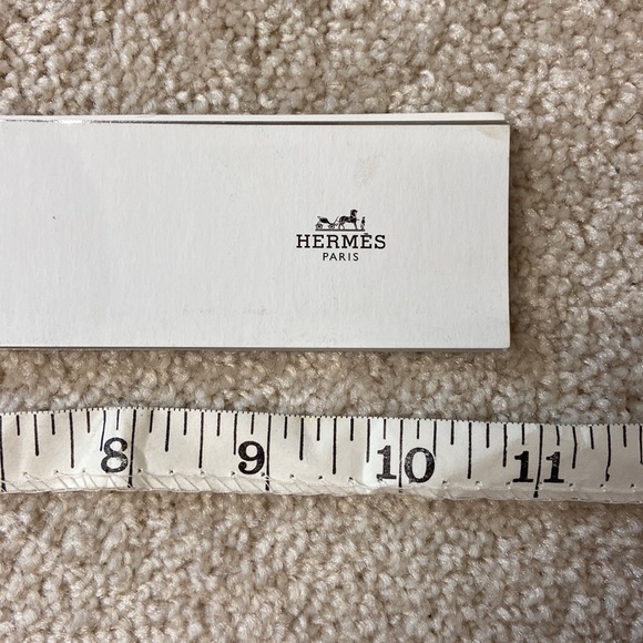 Pack of 9 Hermes paper bracelets or swatches - Picture 7 of 7